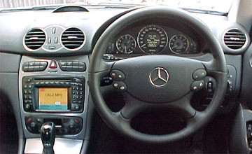 2003.2.24nBYS02F_interior2_Mercedes_CLK500Avantgarde.jpg