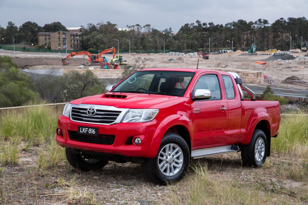 Toyota Hilux SR5 4x4 Extra Cab Pick up Reviews | Pricing | GoAuto