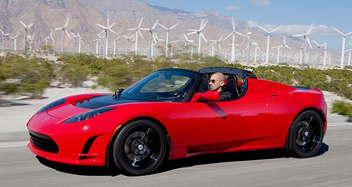 Tesla tweaks its super-electric Roadster