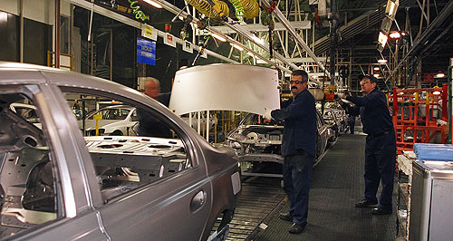 Supplier woes could suspend Ford Oz production