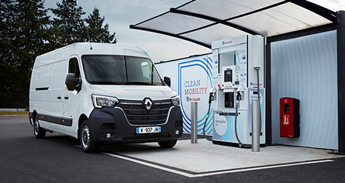 World-first hydrogen LCVs from Renault