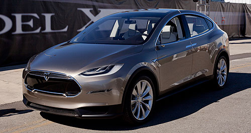 Tesla Model X SUV delayed – again