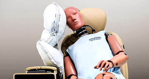 Hyundai commits to centre airbag