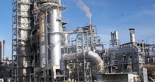 Morrison govt spends $250m more on refineries