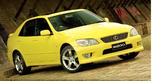 Lexus IS200 goes mellow yellow