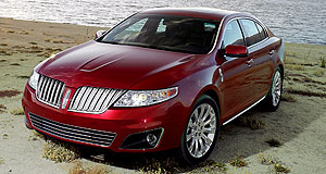 LA auto show: Lincoln's new MKS