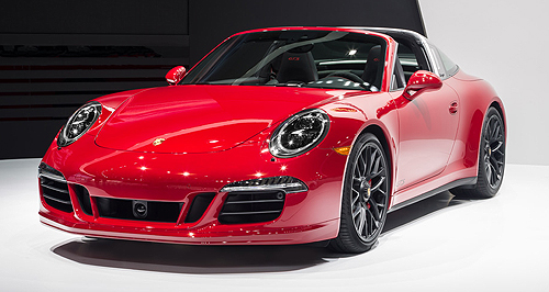 Detroit show: Porsche pops the top on 911 Targa GTS