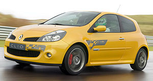 Melbourne show: Renault Clio goes F1
