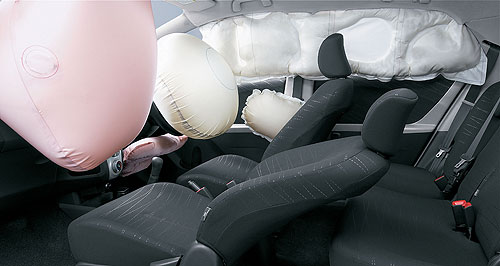 ACCC pushes for mandatory Takata airbag recall