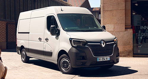 Renault delivers facelifted Master pricing