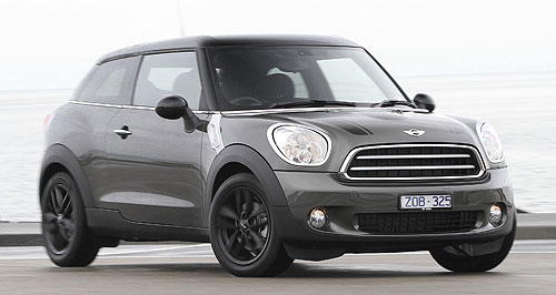 Mini struggles with Paceman, but will persist