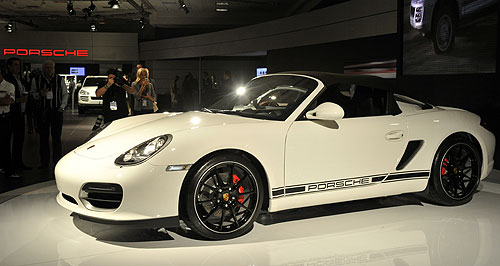Porsche spins Spyder details