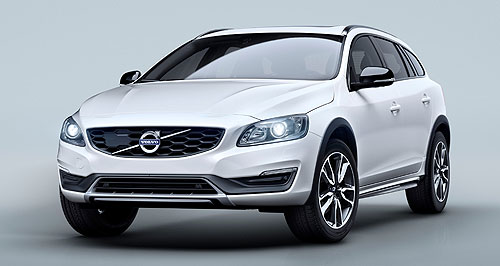LA show: Volvo jacks up V60 with Cross Country