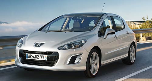 Geneva show: Peugeot previews facelifted 308