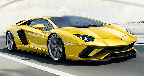 Detroit show: Lamborghini outs Aventador S