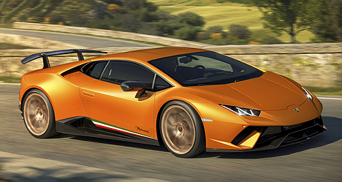 Geneva show: Lamborghini unveils hot Huracan