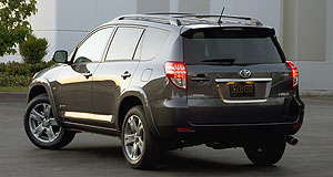 First look: Facelifted 2009 Toyota RAV4 emerges