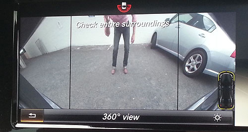 US switches on to reversing cameras