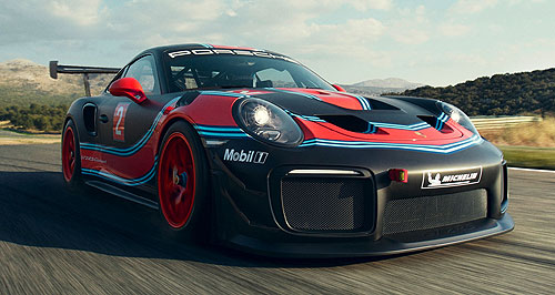 LA show: Porsche 911 GT2 RS Clubsport unleashed