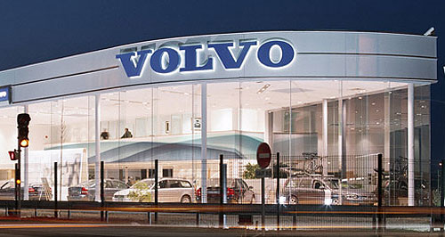Volvo keeps faith in bricks and mortar dealerships