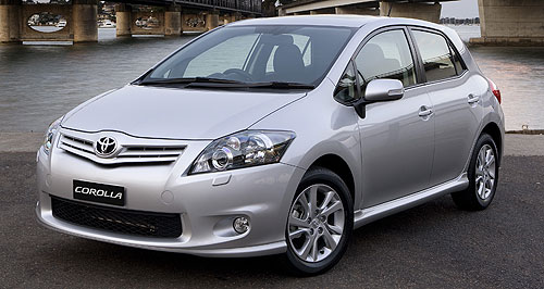 Slow sales, quake threaten to topple Toyota