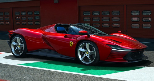 Daytona SP3 hits all the retro Ferrari notes   