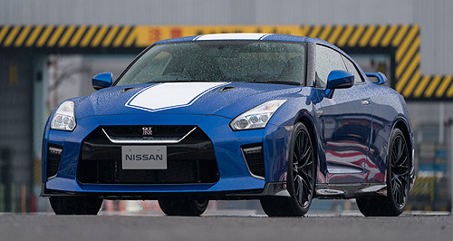 New York show: Nissan breathes new life into GT-R
