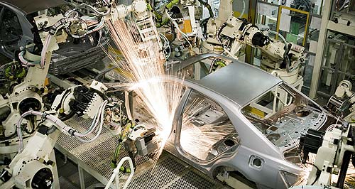 Car-makers ‘to wear carbon tax cost’