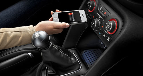 Chrysler announces wireless phone charger